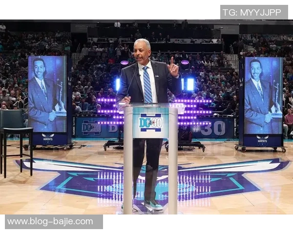 库里感慨黄蜂退役父亲球衣期待亲历这一历史时刻 库里感慨黄蜂退役父亲球衣期待亲历这一历史时刻